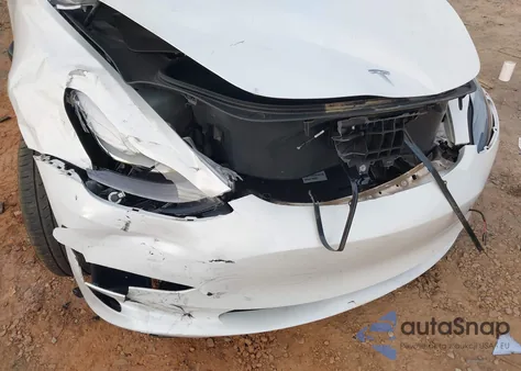 2023 Tesla Model 3 Rear-Wheel Drive z USA, uszkodzony, nr VIN 5YJ3E1EA2PF455045